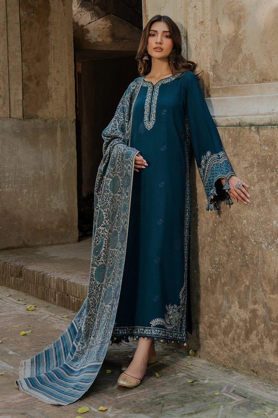 IZEL LAWN PREMIUM UNSTITCHED EMB 3PC