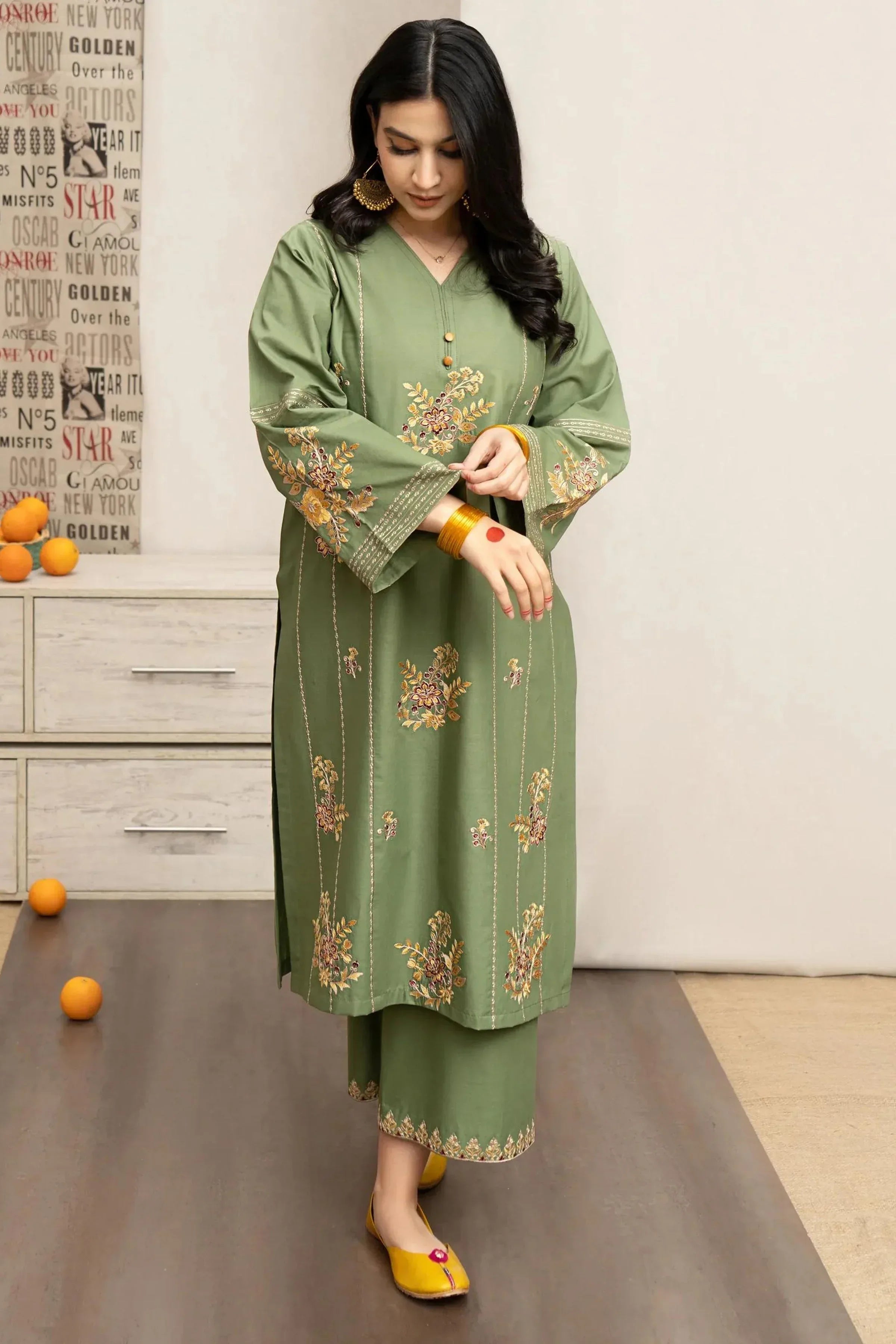 URGE DHANAK LUXURY UNSTITCHED EMB 3PC